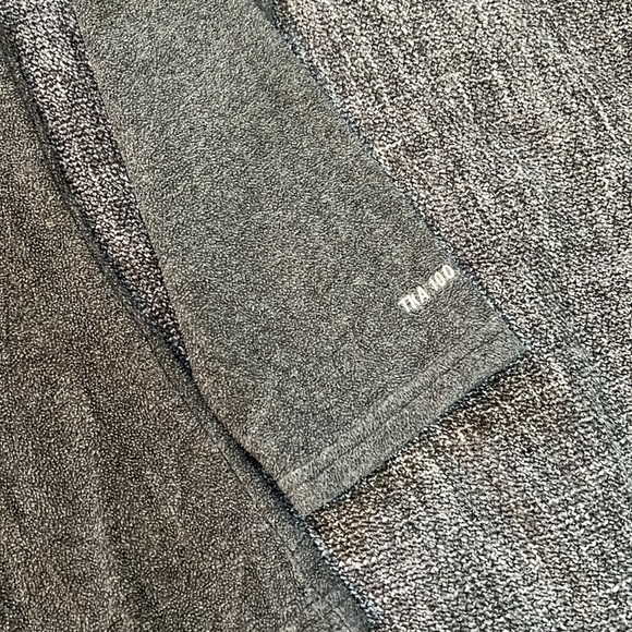North Face medium grey 1/4 zip fleece jacket - Picture 3 of 5